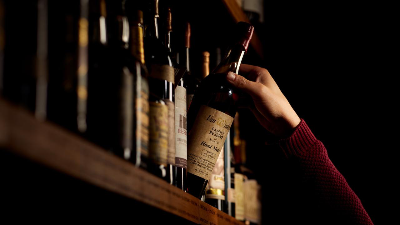 Discover exceptional whiskies at Whisky Auctioneer