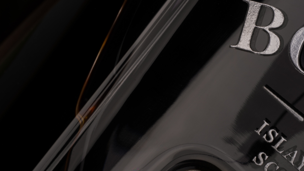 Bowmore Detail