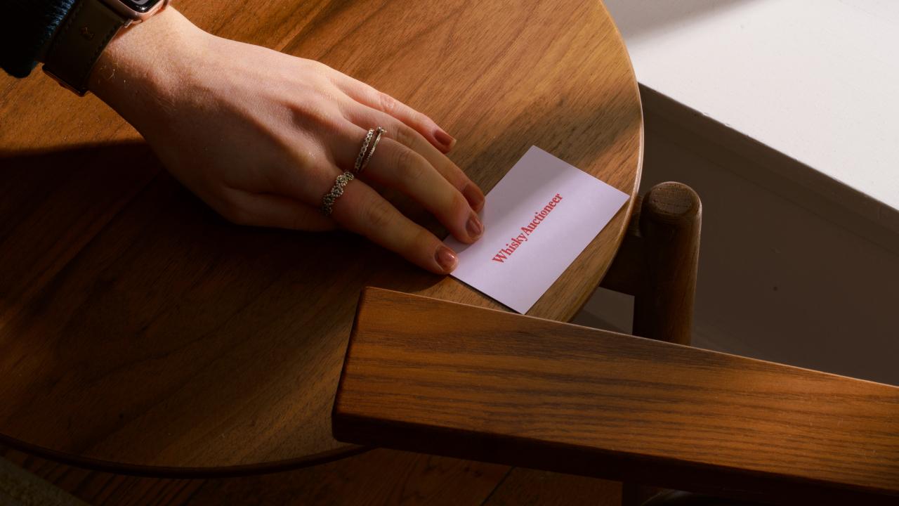 hand card table
