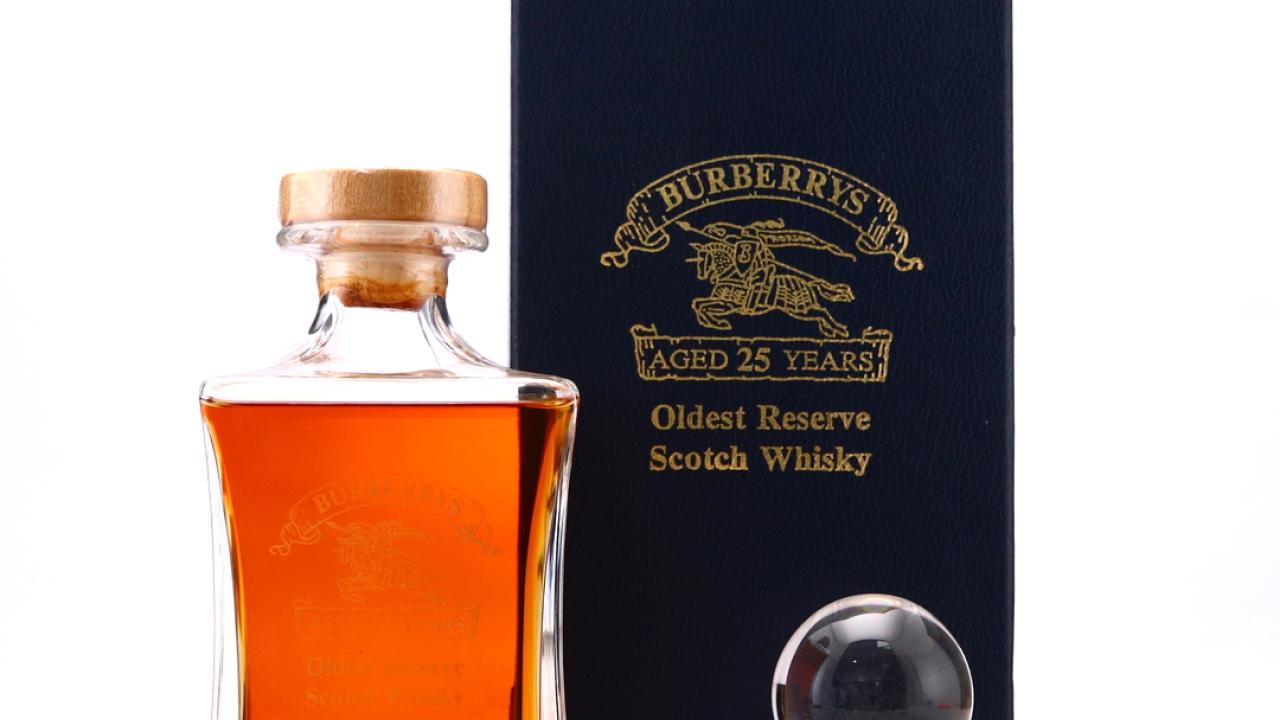 Burberrys 25 Year Old Oldest Reserve Scotch Whisky 1980s Whisky