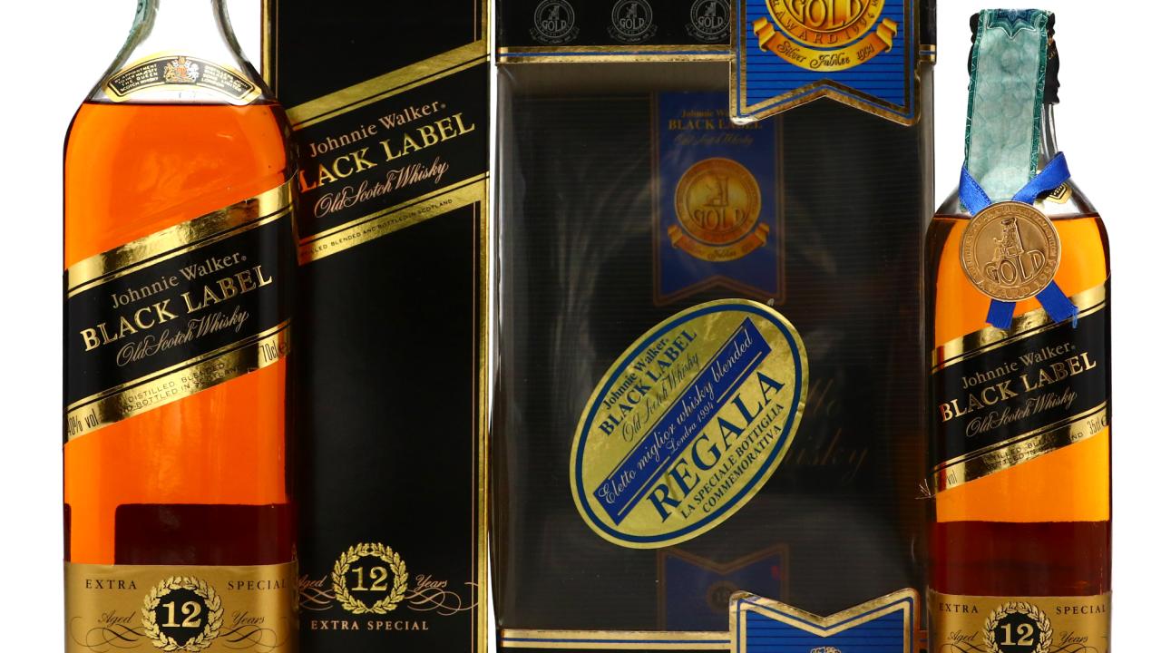 Johnnie Walker Black Label 12 Year Old - Gold Medal 1994 Whisky