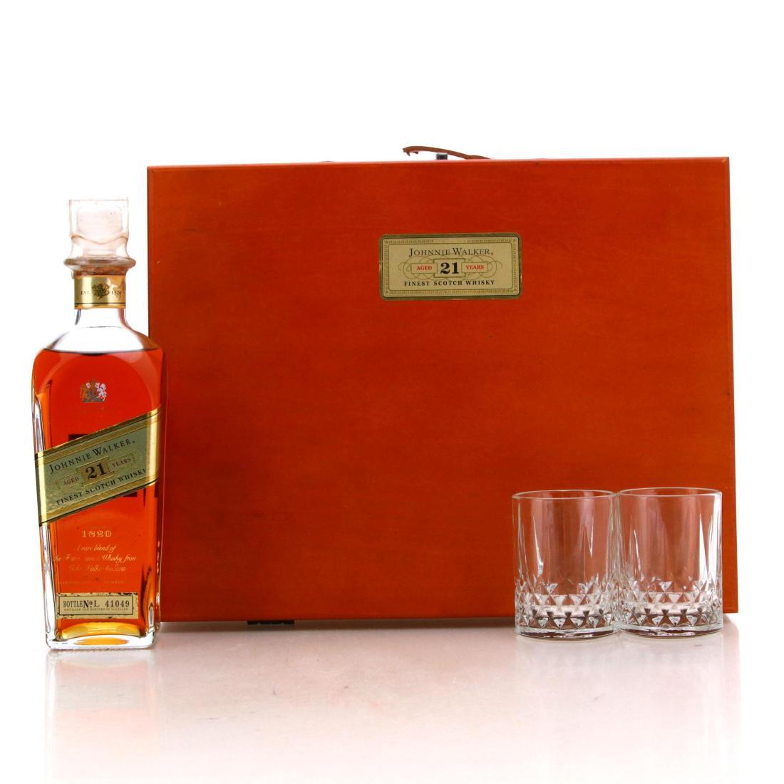 Johnnie Walker 21 Wooden Case Gift Set