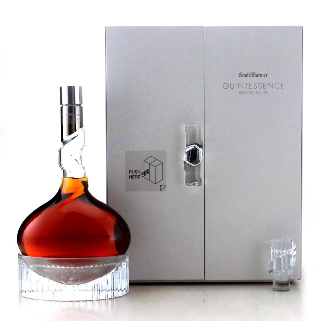 Grand Marnier Grande Cuvée Quintessence, 40% whisky bottle