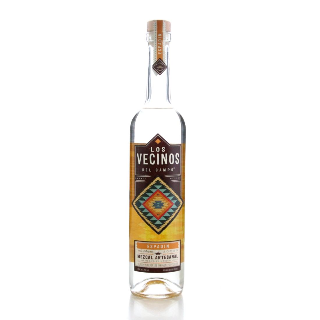 Los Vecinos del Campo Espadin Mezcal, 45% whisky bottle