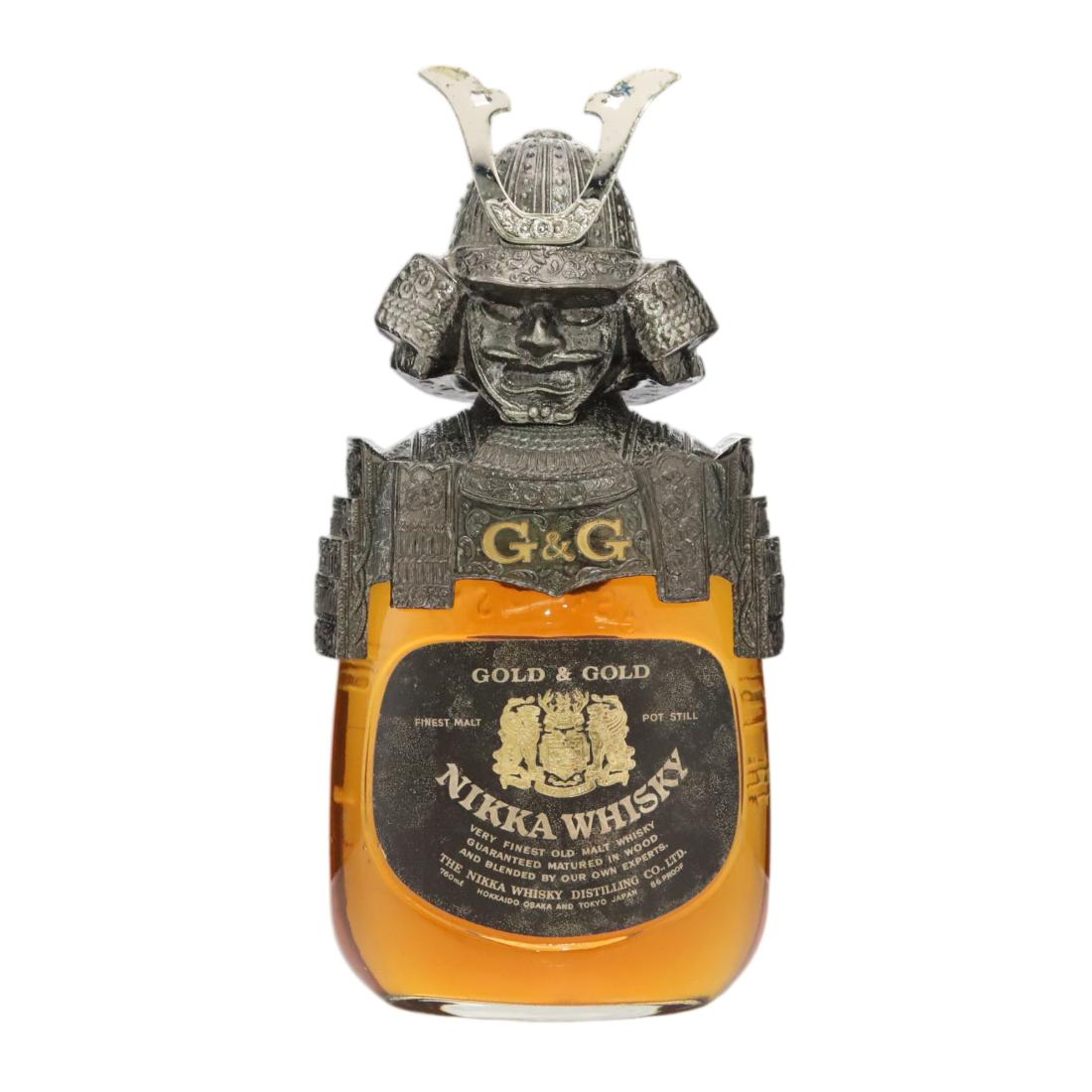 Nikka Gold Gold With Samurai Ornament