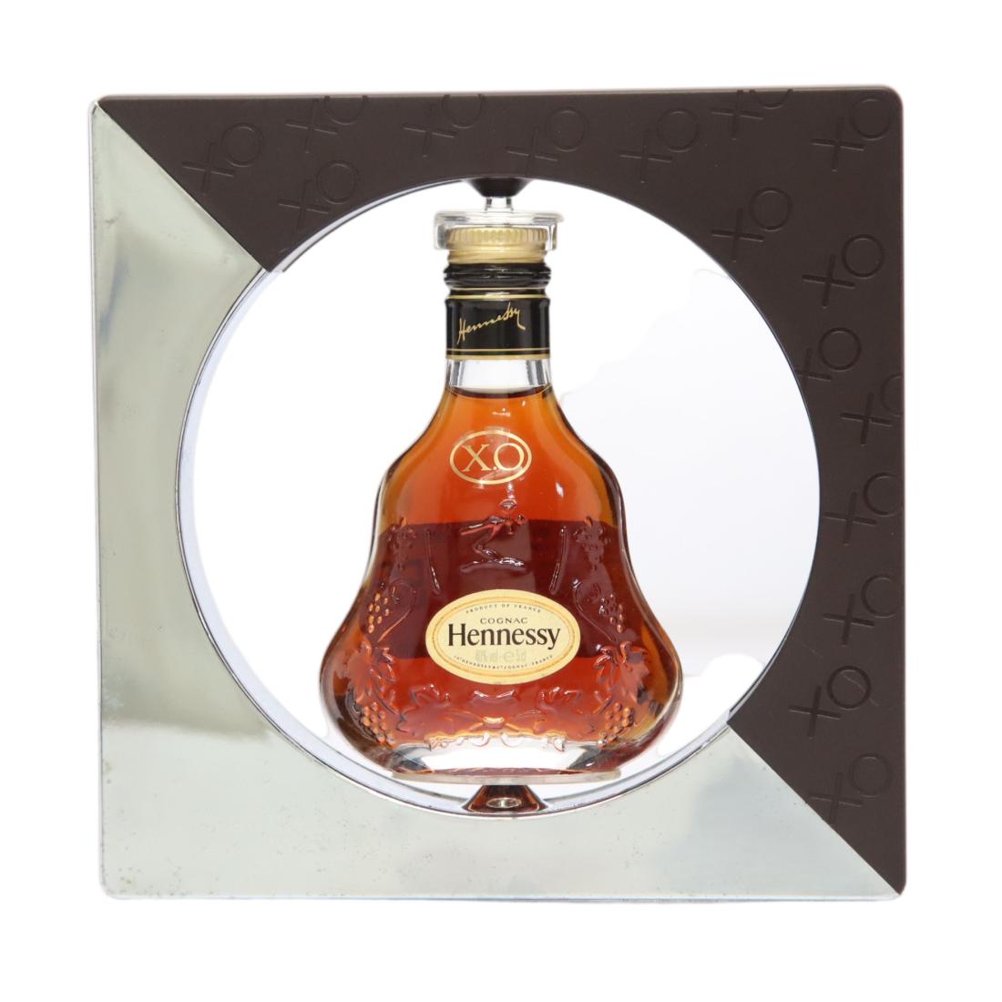 Hennessy Xo Cognac Miniature Rotating Case