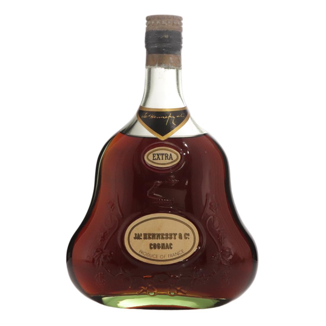 Hennessy Extra, 44.3% whisky bottle