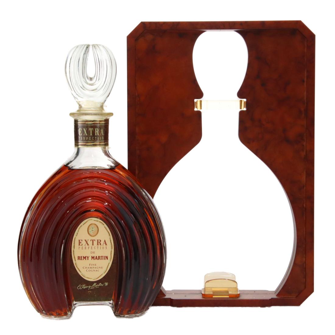 Rémy Martin Extra Perfection, 40% whisky bottle