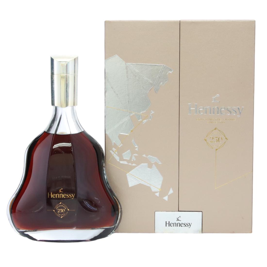 Hennessy 250 Collector Blend, 40% whisky bottle