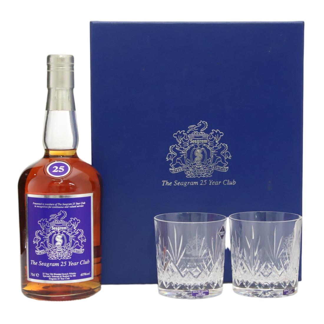 Seagram 25 Year Old Club 40% whisky bottle