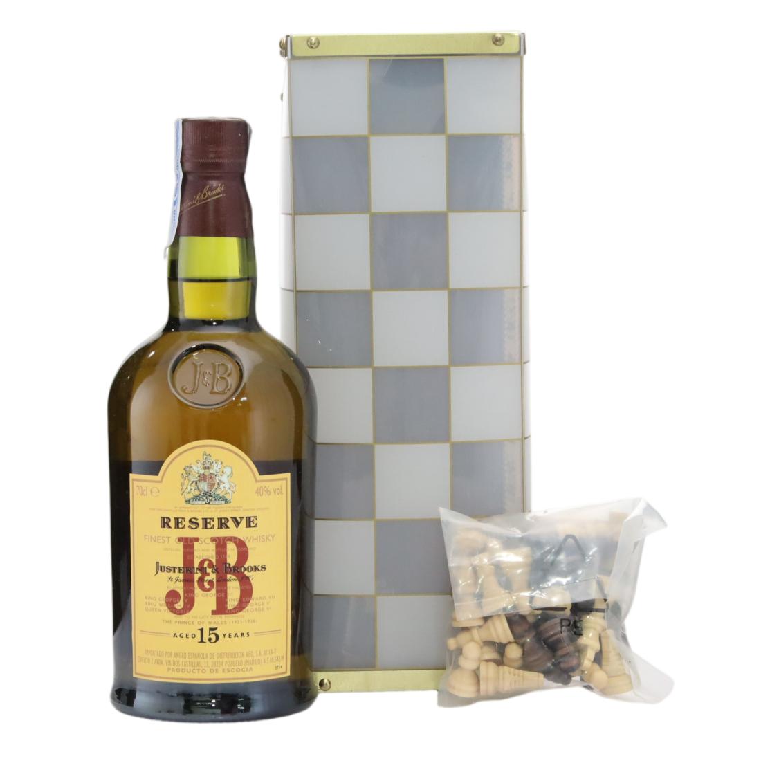 J&B Reserve 15 Year Old, 2010, 40% whisky bottle