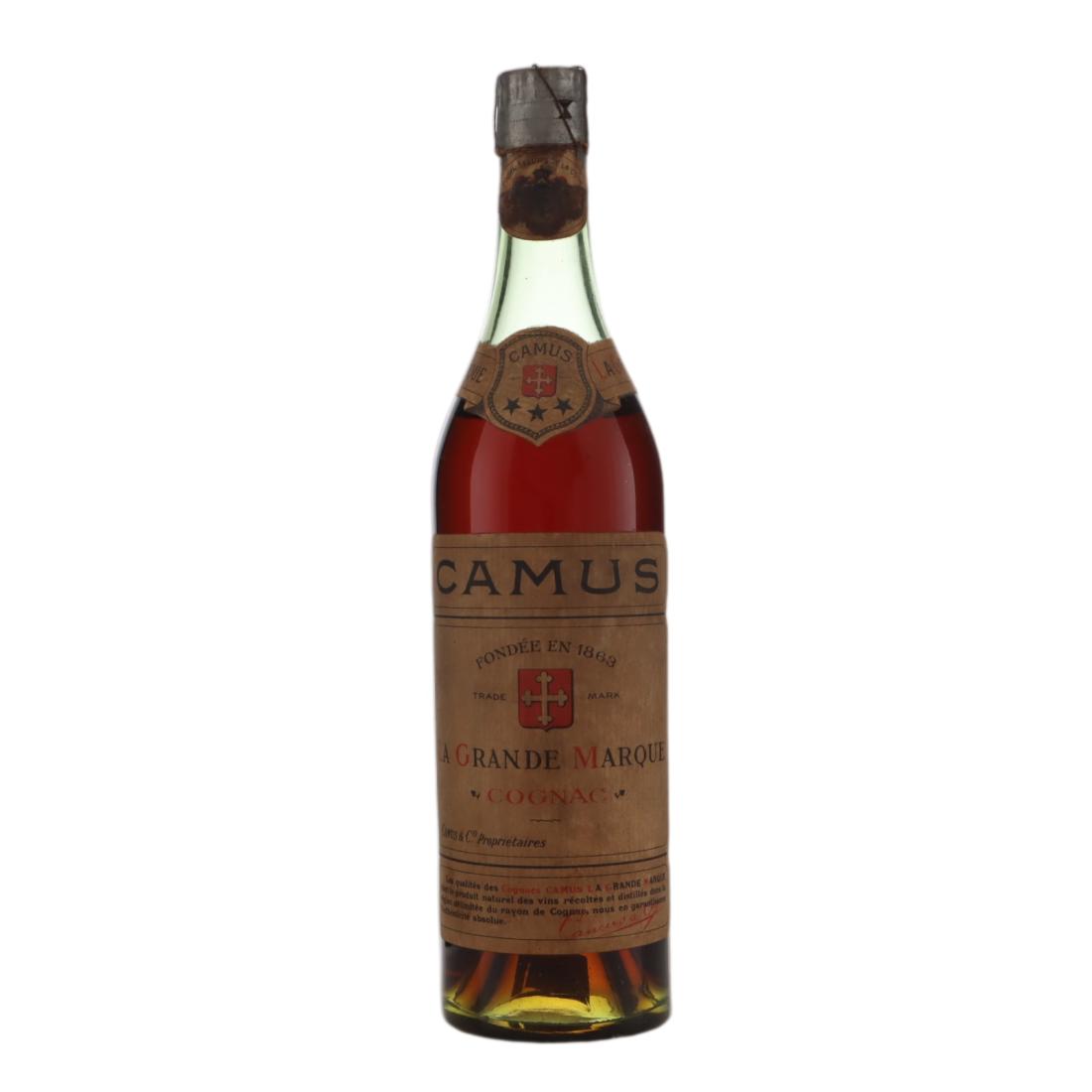 Camus La Grande Marque Cognac, 40% whisky bottle