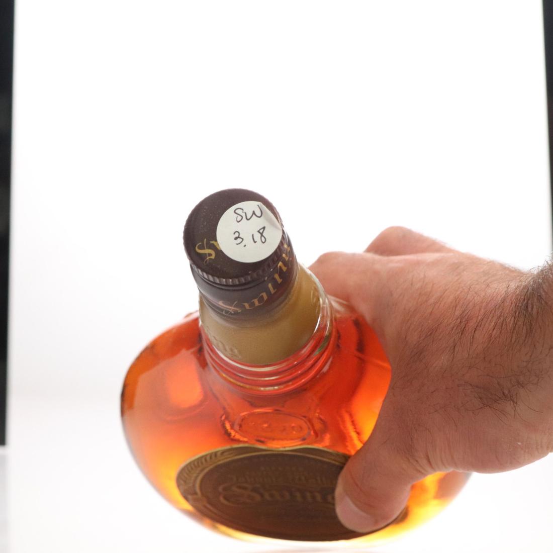 Johnnie Walker Swing Scotch Whisky