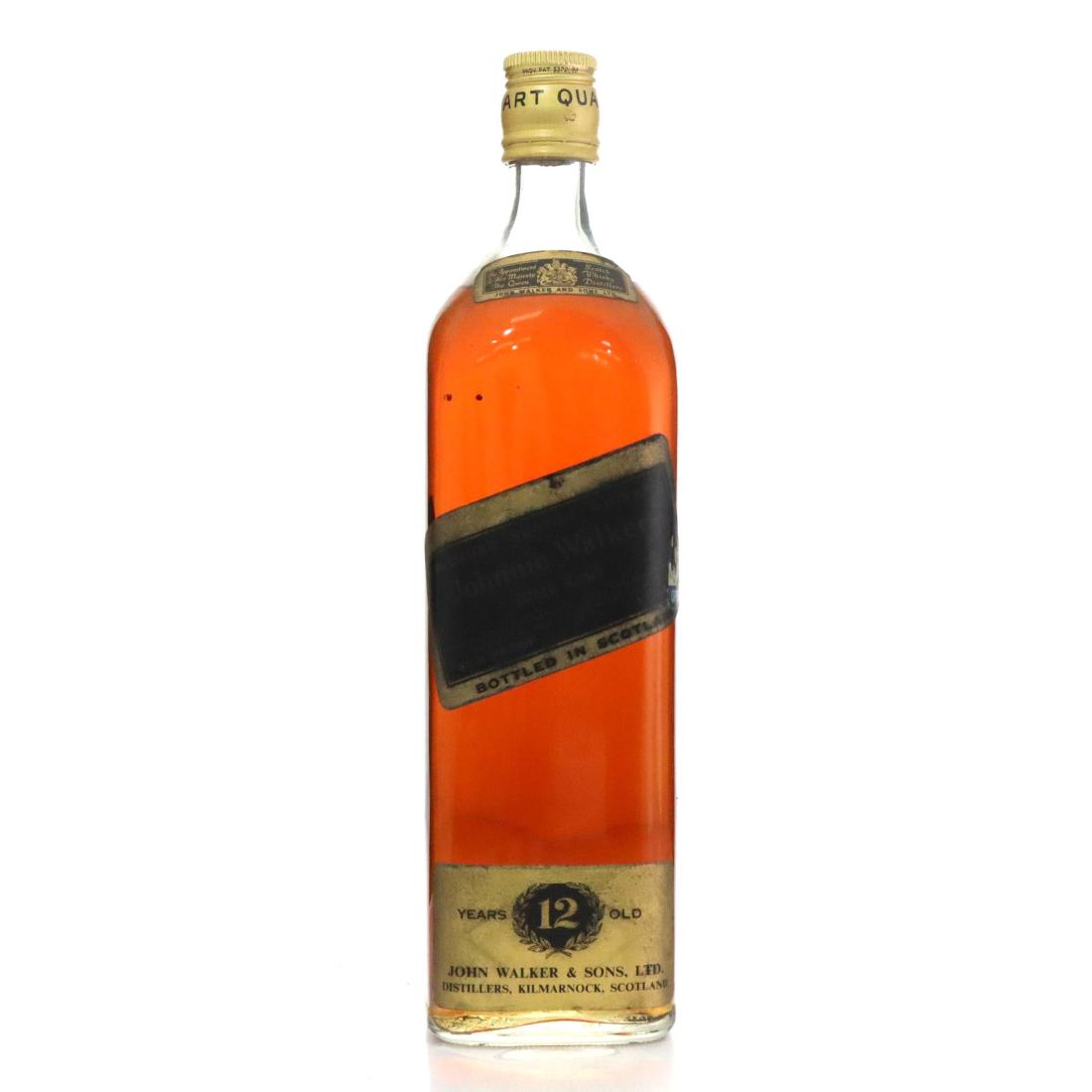 Johnnie Walker Black Label 12 Year Old, American & European Oak Cask, 43.4% whisky bottle