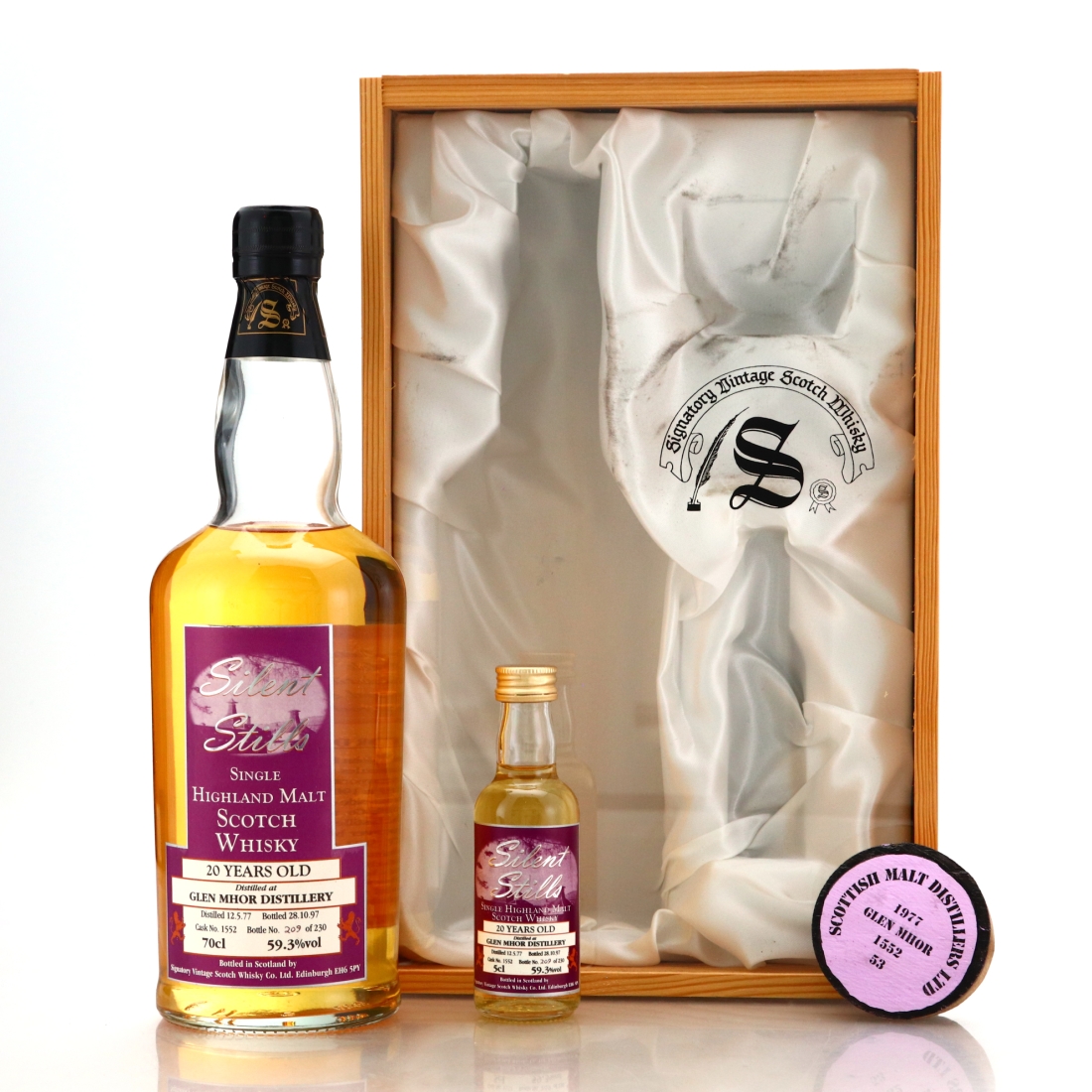 Glen Mhor 1977 Signatory Vintage 20 Year Old Silent Stills Gift Pack