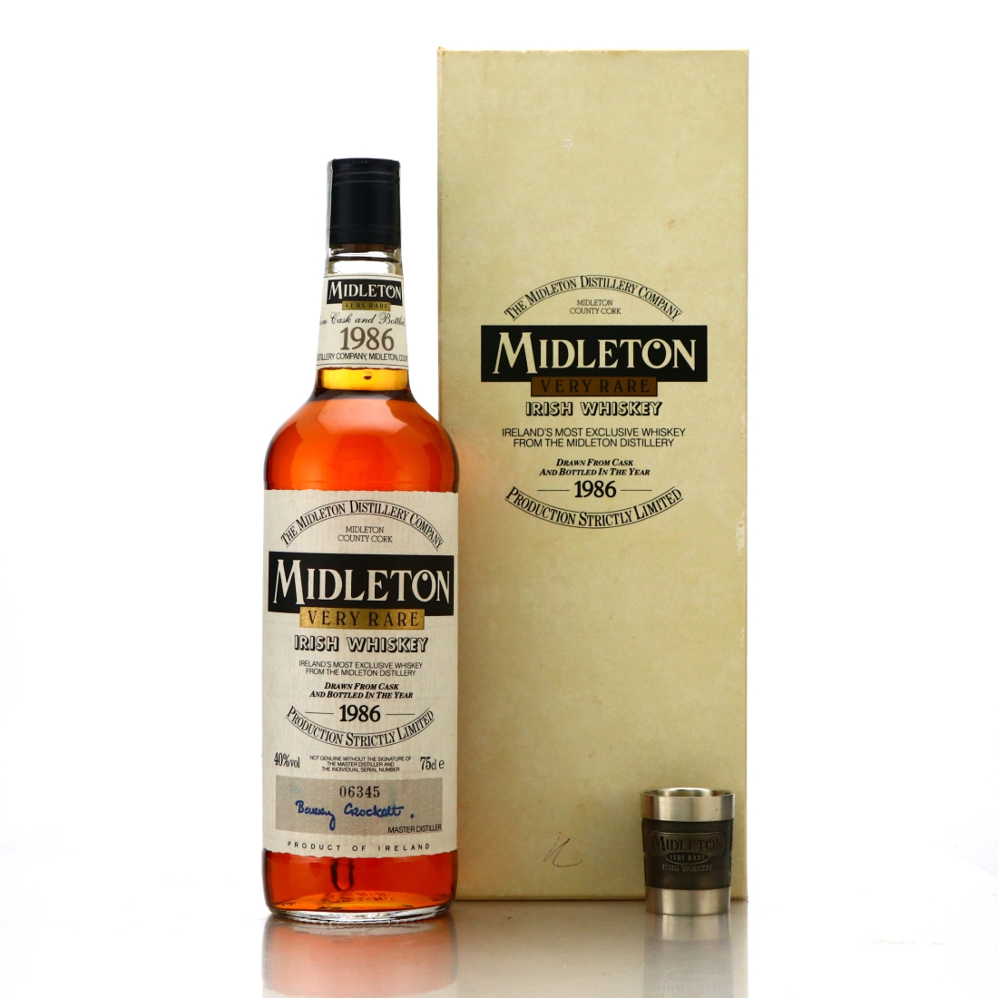 Midleton Very Rare 1986 Edition / with Mullingar Pewter Measure