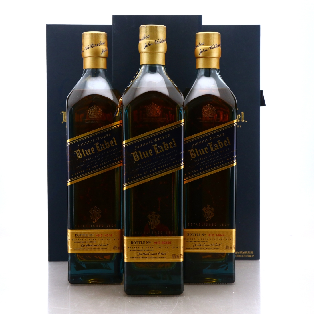 Johnnie Walker Blue Label Limited Astrology Edition 3 x 70cl