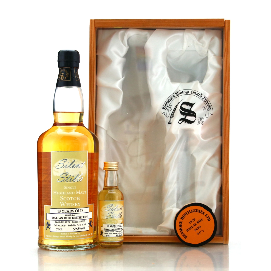 Dallas Dhu 1978 Signatory Vintage 18 Year Old Silent Stills Gift Pack