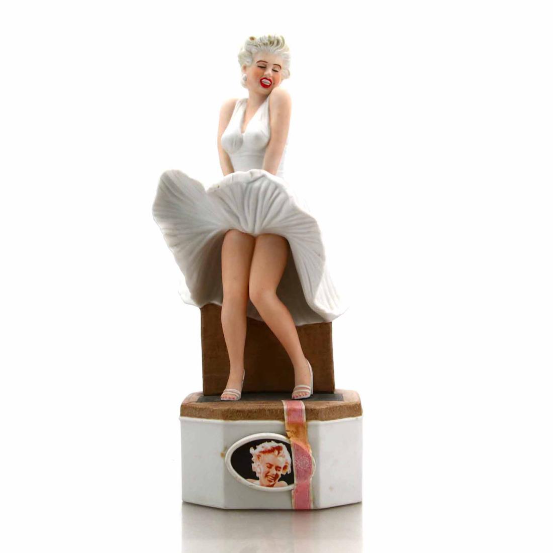 Marilyn Monroe Fascinate Forever ボトル Fascinate Forever 6 Year Old Kentucky Straight Bourbon Marilyn