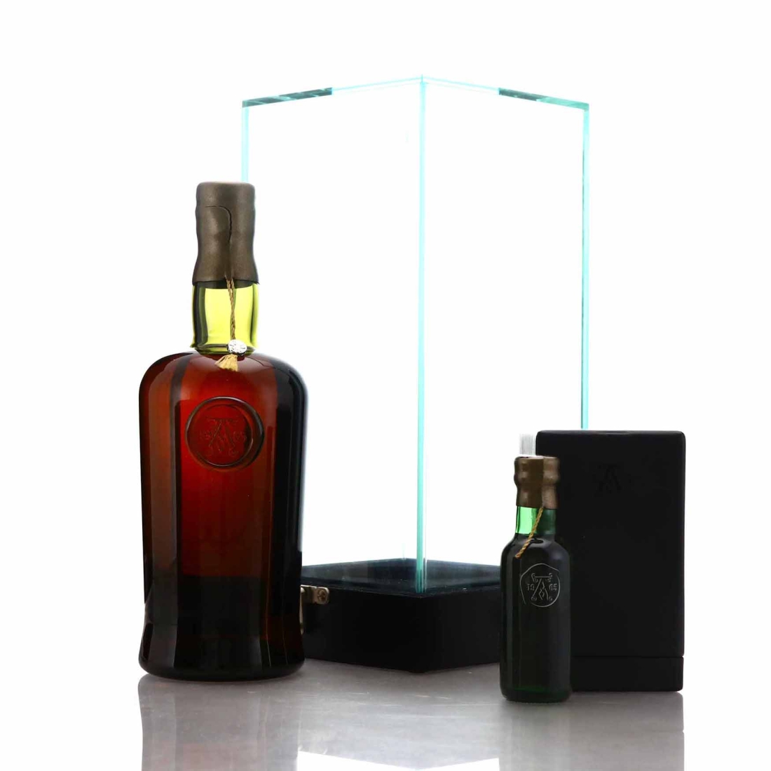 Image for Ardbeg 1965 with Miniature