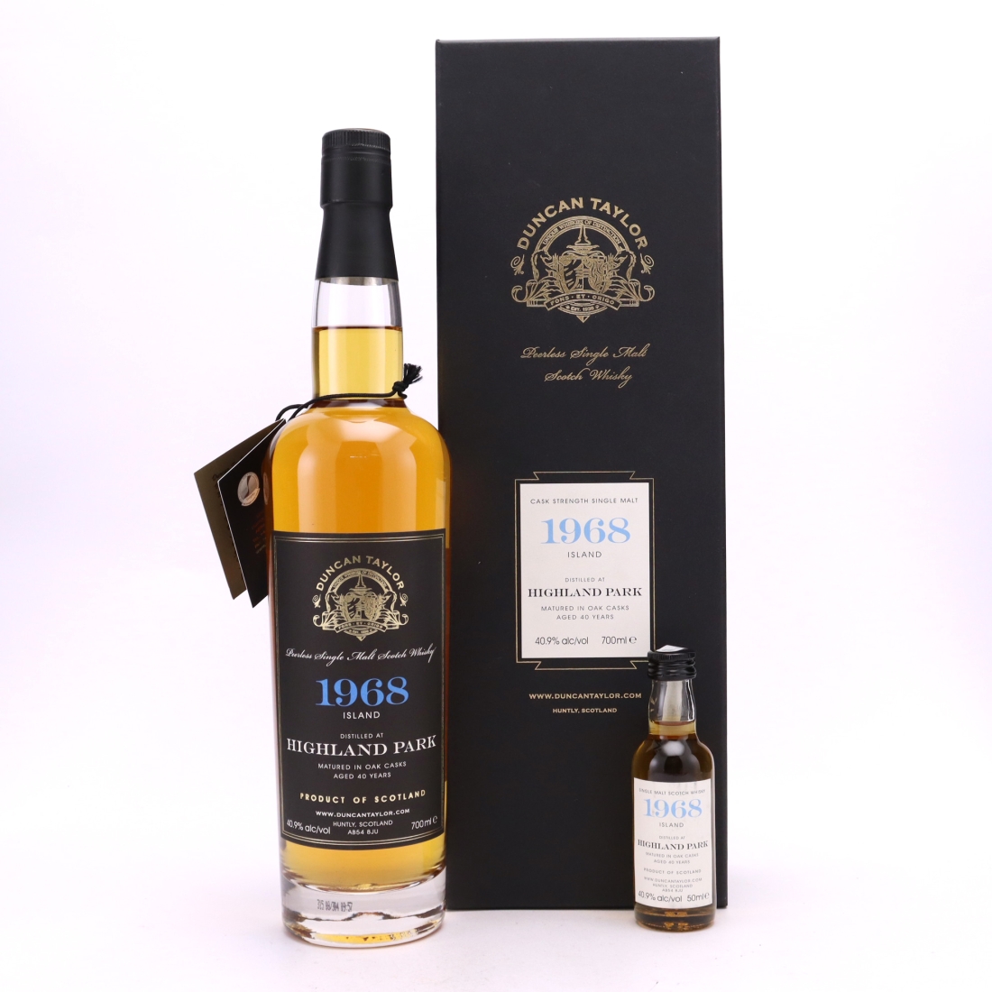 Highland Park 1968 Duncan Taylor 40 Year Old with Miniature