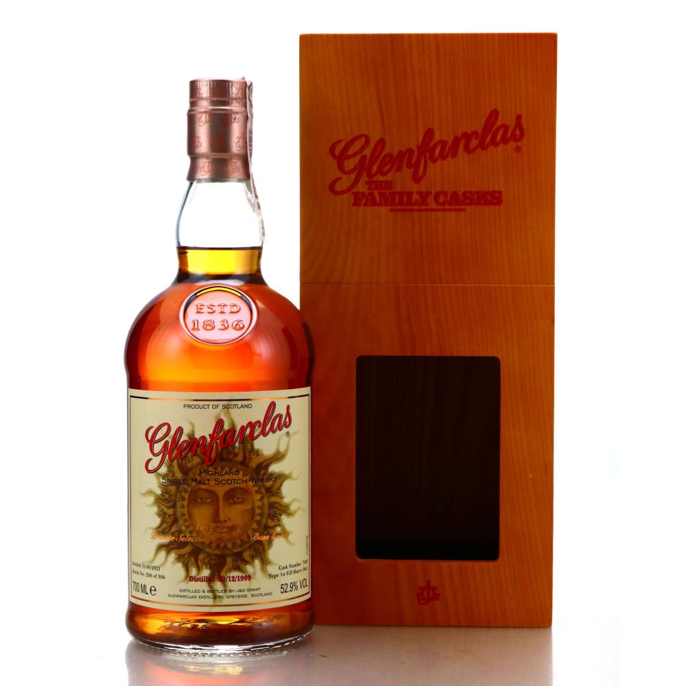 Glenfarclas 1999 Family Cask #7500 / Jarek Buss Chapter 13