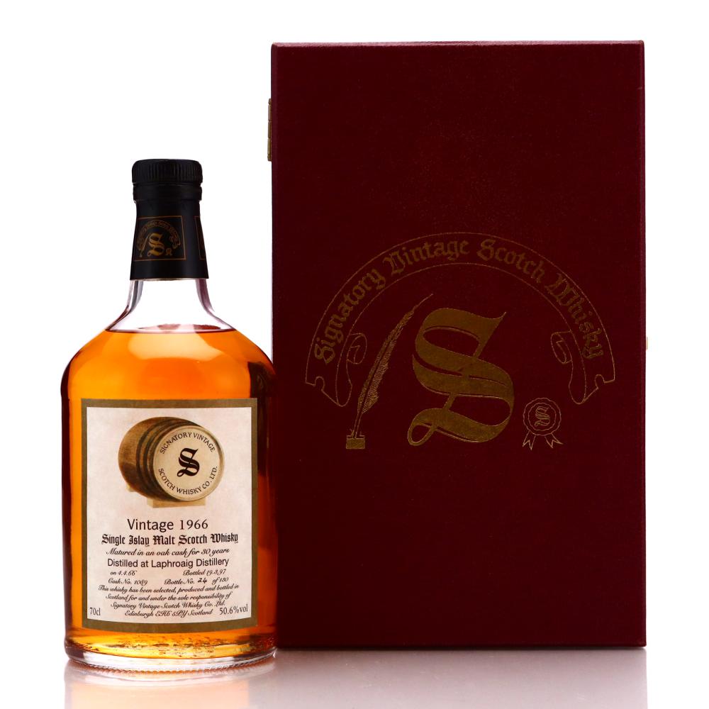 Laphroaig 1966 Signatory Vintage 30 Year Old Cask #1089