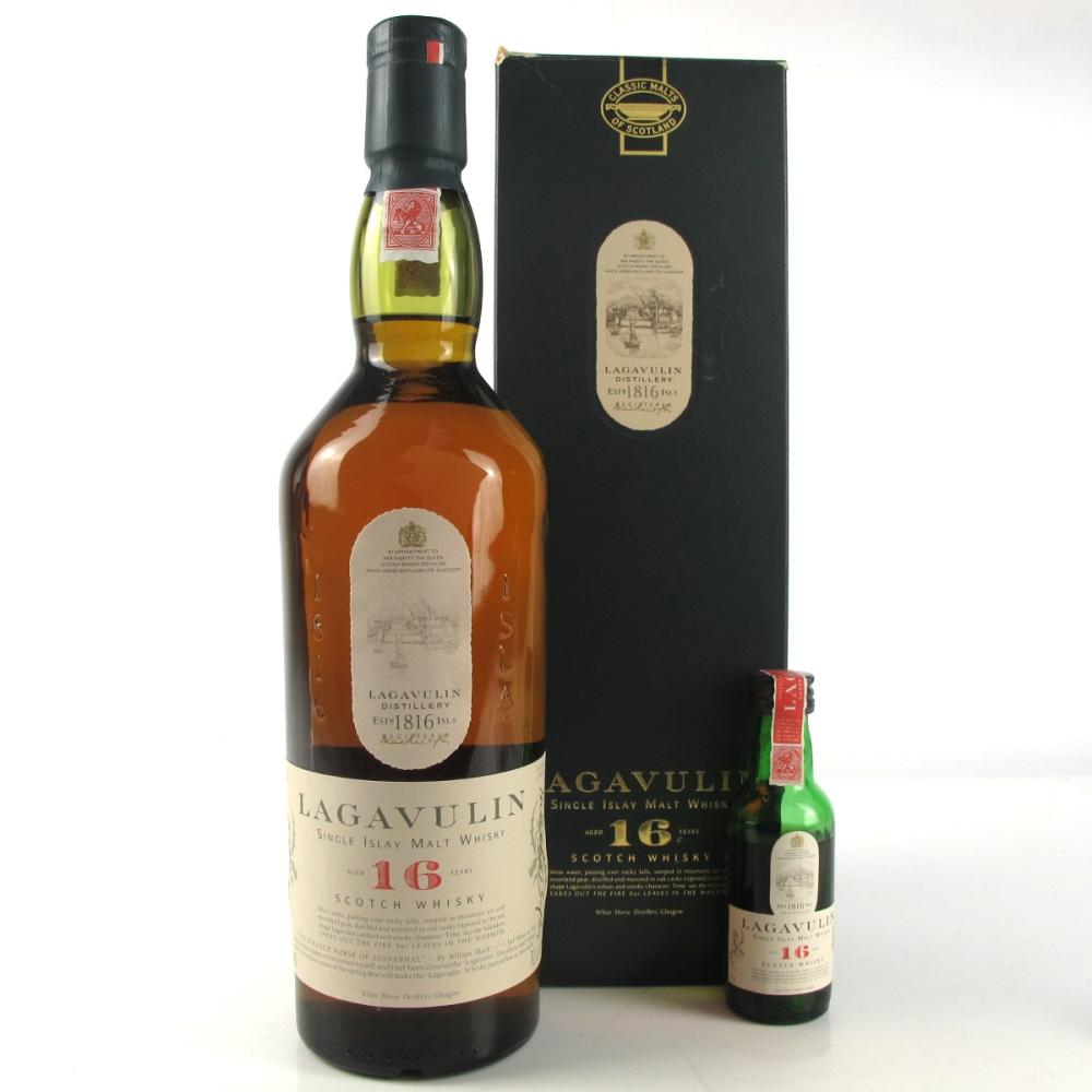 Lagavulin 16 Year Old White Horse / Including 5cl Miniature