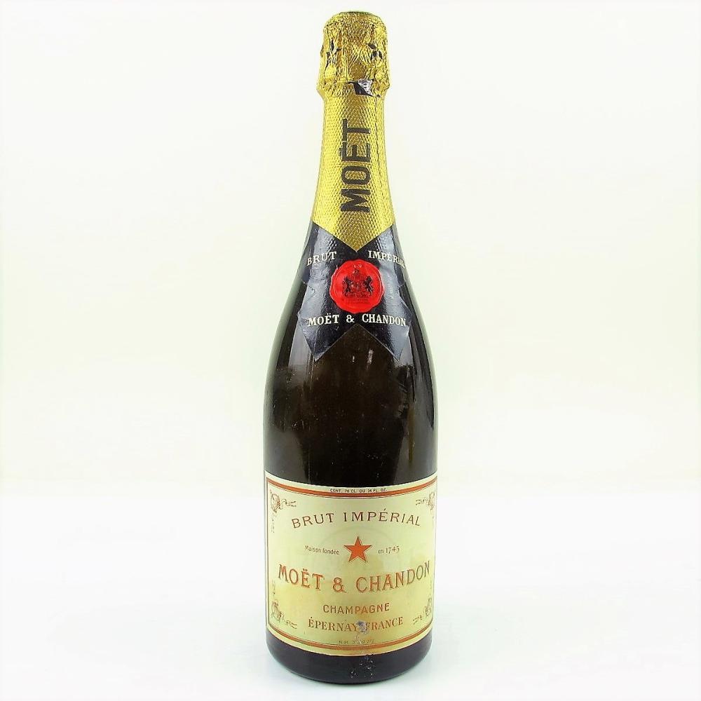 Moët and Chandon Champagne 1960s 78cl