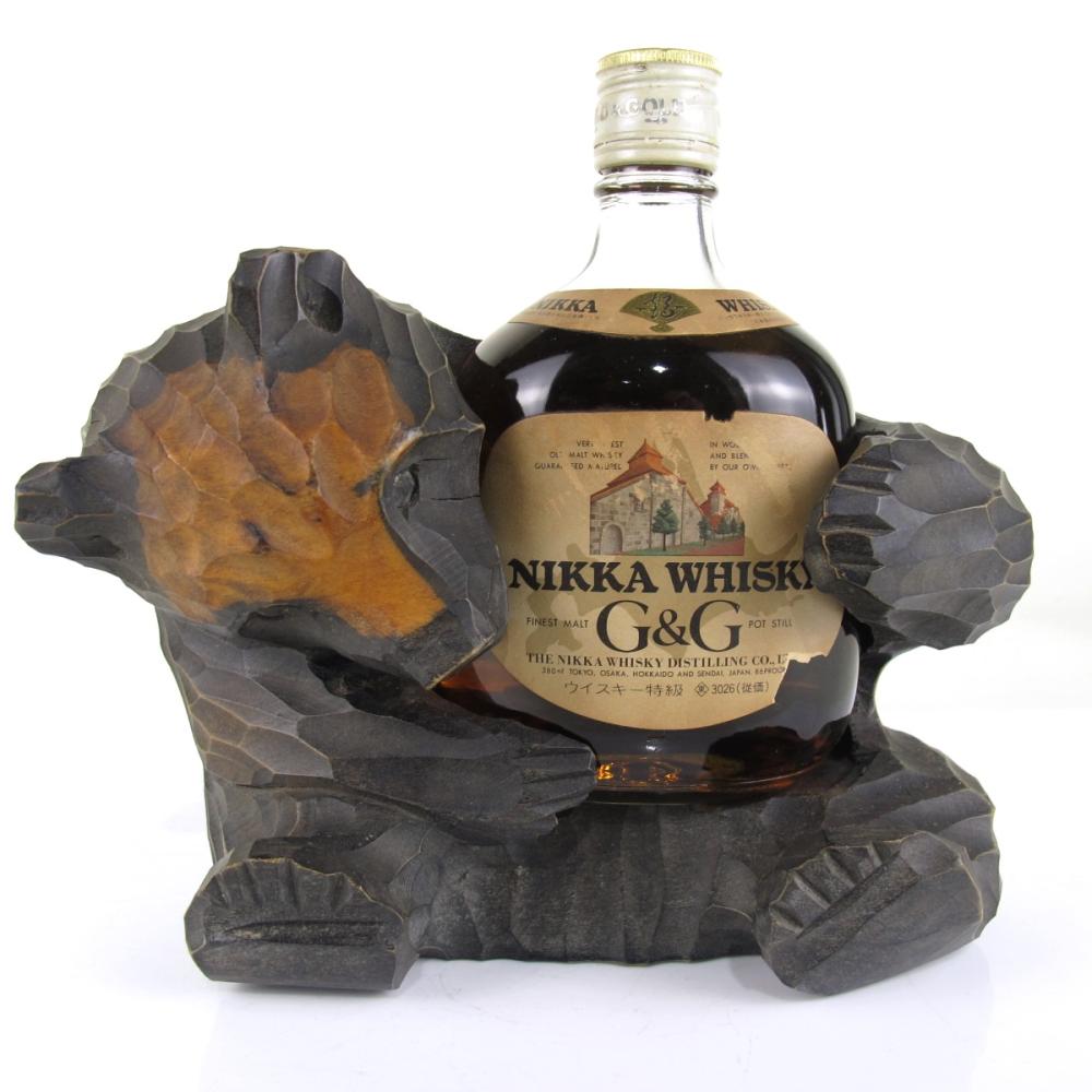 Nikka Gold and Gold 38cl / with Bear Plinth