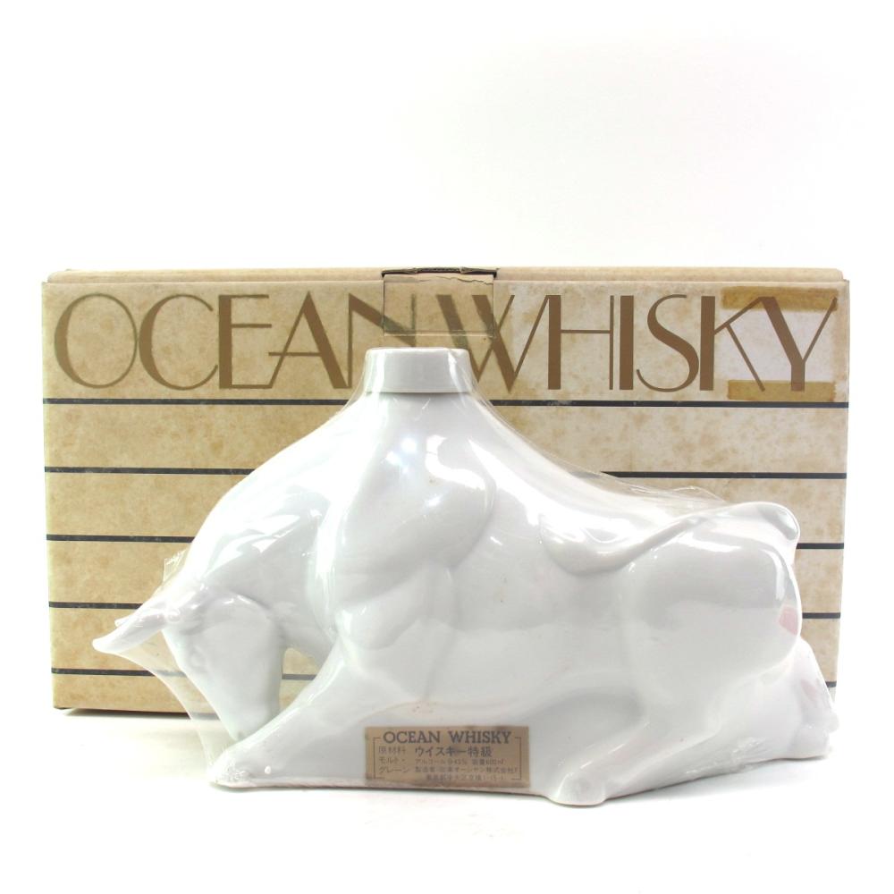 Ocean Whisky Ceramic Bull Decanter 60cl / Karuizawa