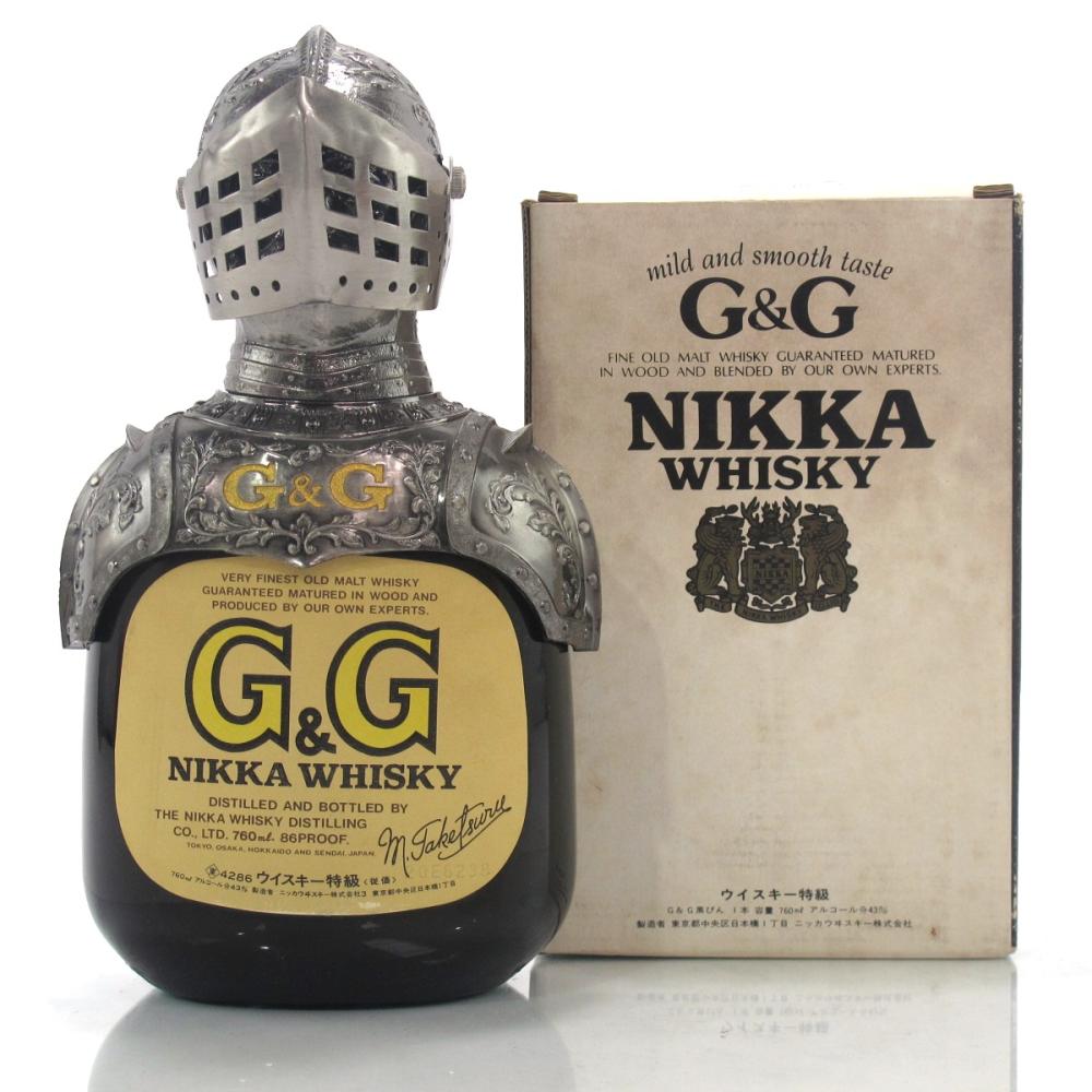 Nikka Gold and Gold Taketsuru Blend 76cl / with Knight Ornament