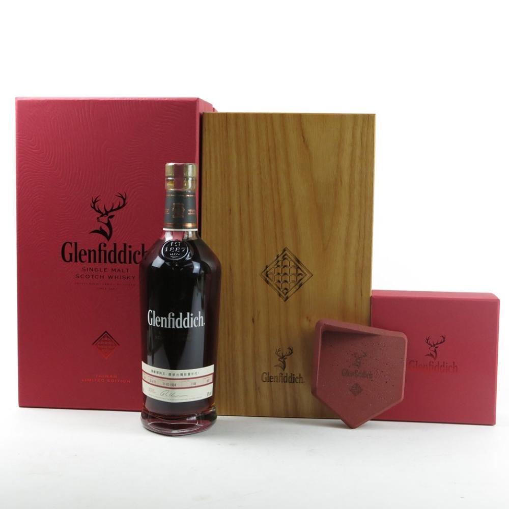 Glenfiddich 1994 Single Cask 20 Year Old / Sherry Oak / Includes Clay Stand