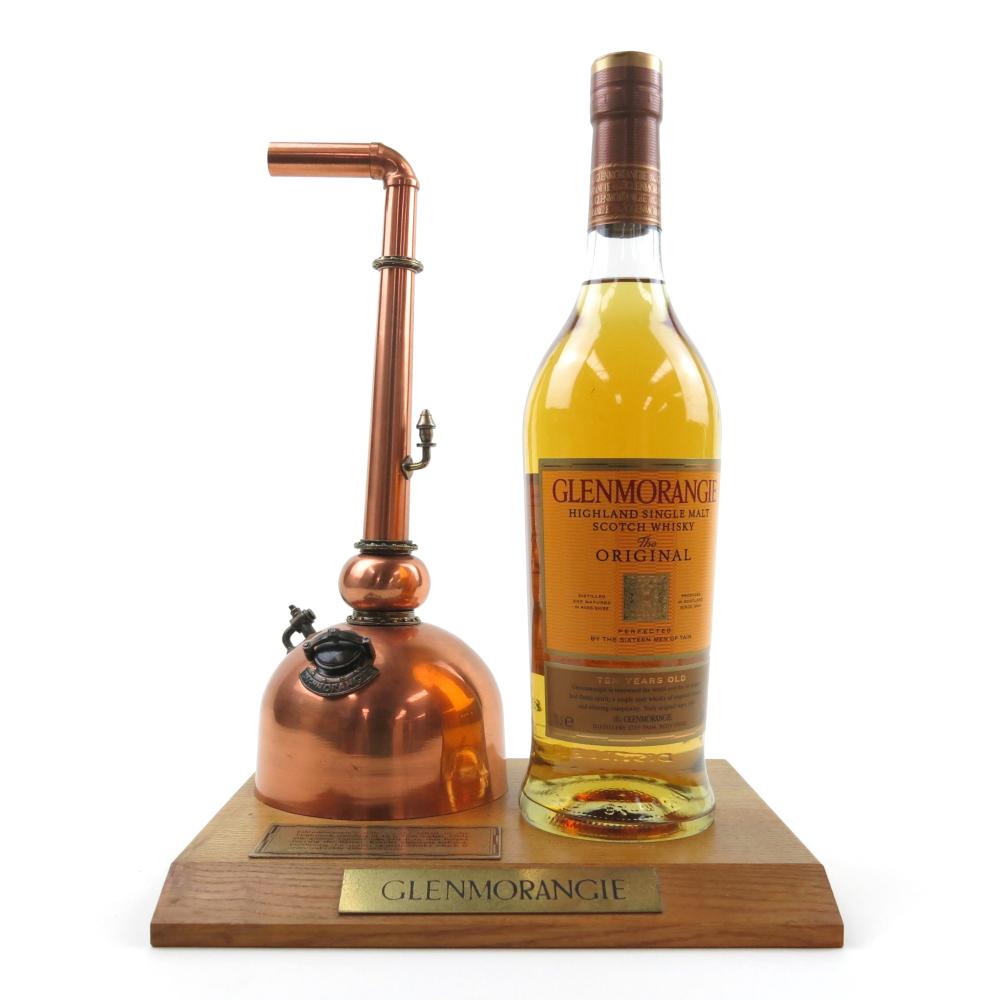 Glenmorangie 10 Year Old and Glenmorangie Still Plinth