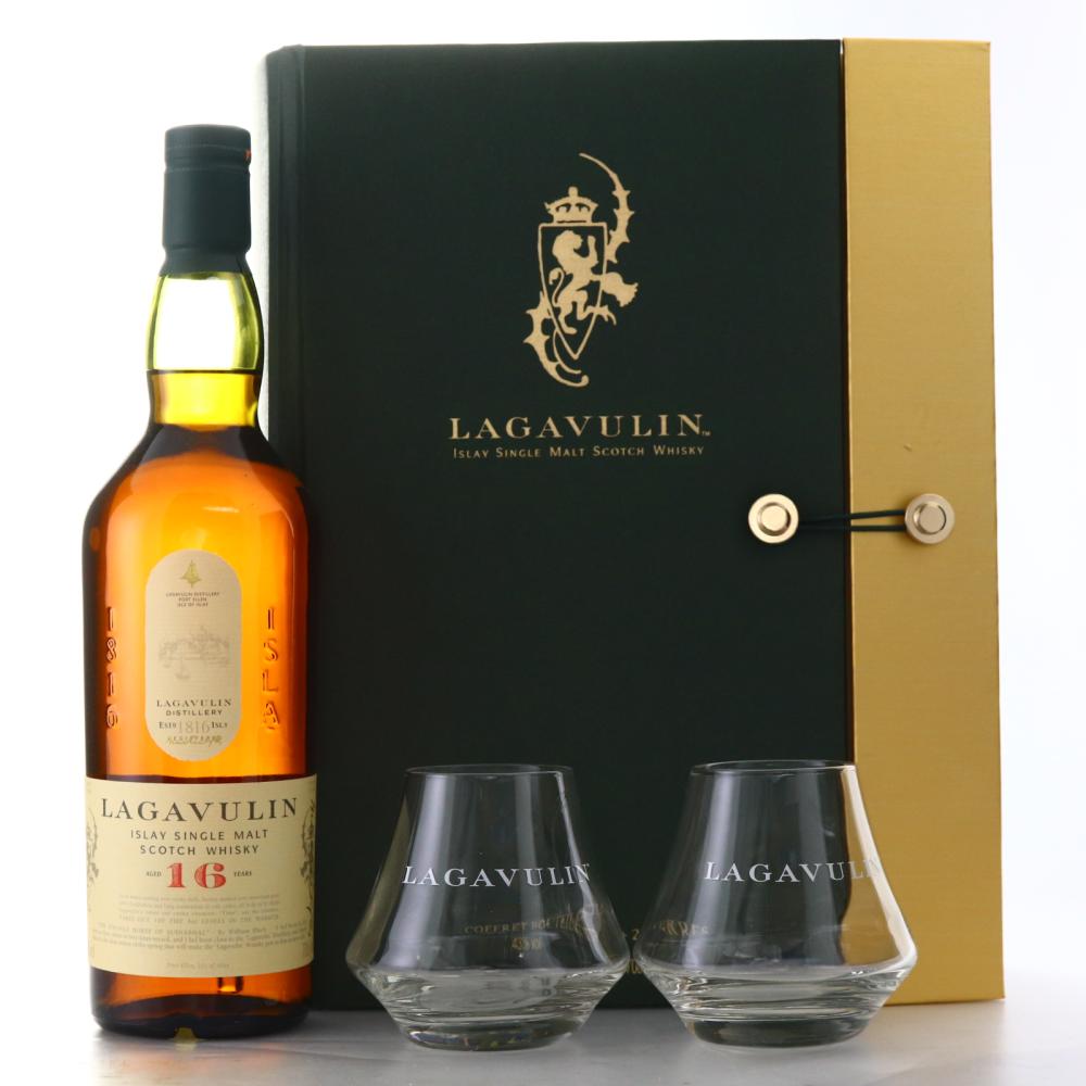 Lagavulin 16 Year Old Gift Set / Including 2 Tumblers