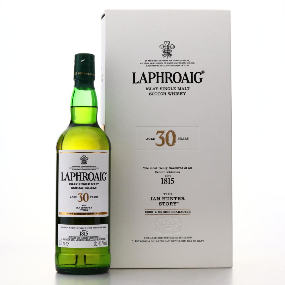 Laphroaig 30 Year Old The Ian Hunter Story Chapter 1