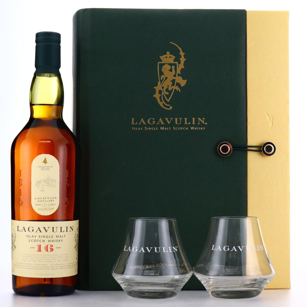 Lagavulin 16 Year Old Gift Pack / Including 2 Tumblers